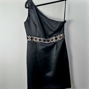 Elegant Tahari Satin Black Open Back One Shoulder Beaded Waist Detail Dress 12